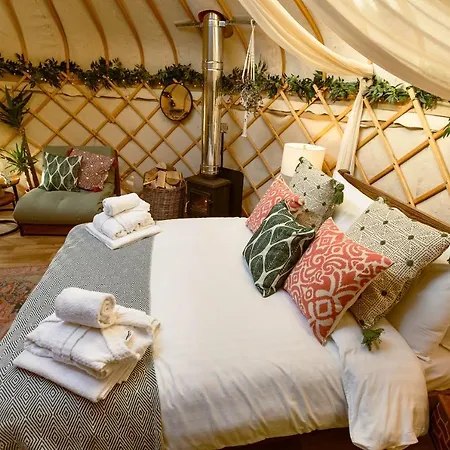 Yurtshire Eavestone - Birch Yurt Lodge
