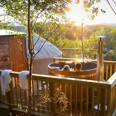 Yurtshire Eavestone - Birch Yurt